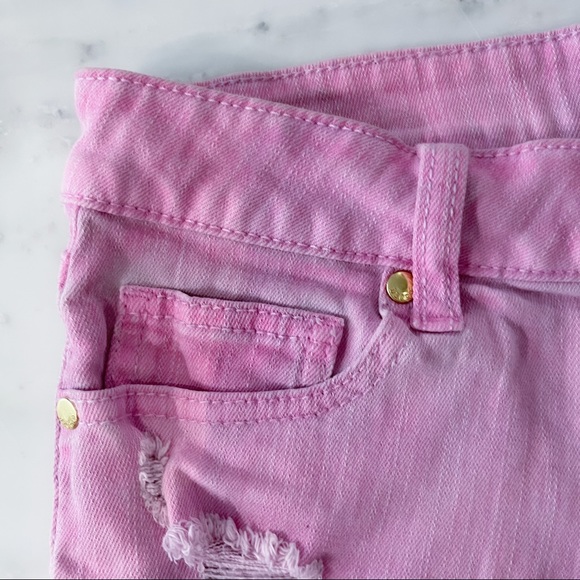 Cut Off Shorts - Picture 12 of 16